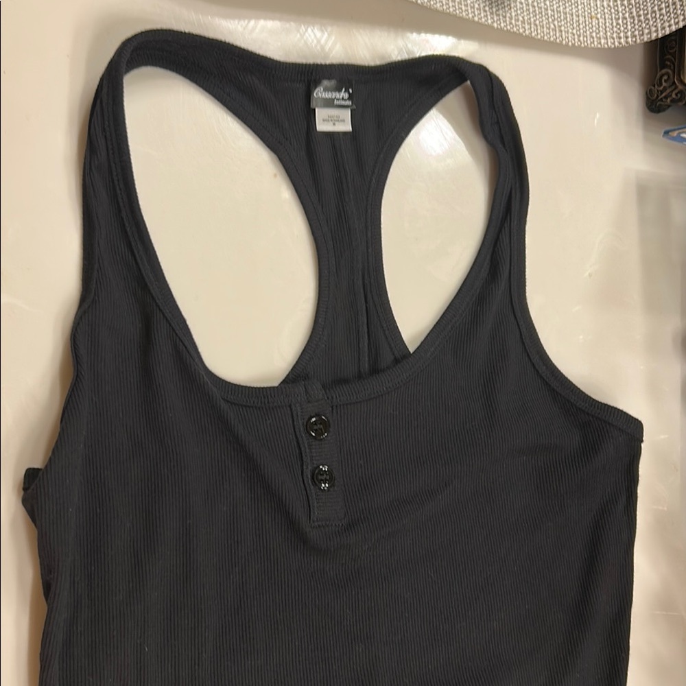 Black Fitted Buttoned Tank Top
